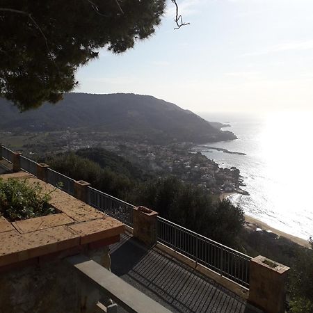 Casa Vacanze Francesca e Rooms Santa Maria di Castellabate Exterior foto